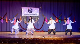 Stuti Aga Bollywood dance - Chaiyya Chaiyya- Dil Se