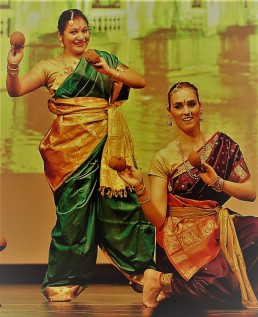 Stuti_Aga_Lavani_folk_Europe_Switzerland_Maharashtra_India_Swiss