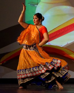 Stuti Aga Bollywood dance - Radha - Student of the Year