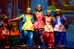 Stuti_Aga_Bhangra_folk_Europe_Switzerland_Punjab_North_India