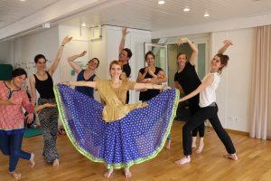 Bollywood Polterabend tanz Hen party dance SADC kurs