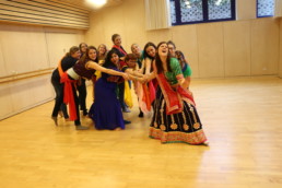 Bollywood thema Polterabend im Zurich fur frauen mit Stuti Aga