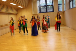 Bollywood thema Polterabend im Zurich fur frauen mit Stuti Aga