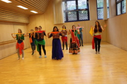 Bollywood thema Polterabend im Zurich fur frauen mit Stuti Aga