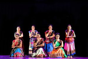 Leela Indian Fusion tanz auftritte Zürich Schweiz Bollywood Indische Folkare BharataNatyam
