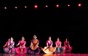 Leela Indian Fusion tanz auftritte Zürich Schweiz Bollywood Indische Folkare BharataNatyam