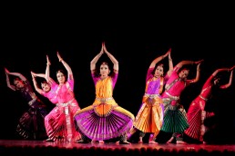 Leela Indian Fusion tanz auftritte Zürich Schweiz Bollywood Indische Folkare BharataNatyam