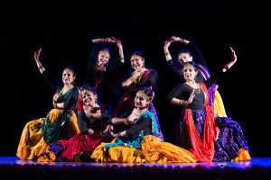 Leela Indian Fusion tanz auftritte Zürich Schweiz Bollywood Indische Folkare BharataNatyam